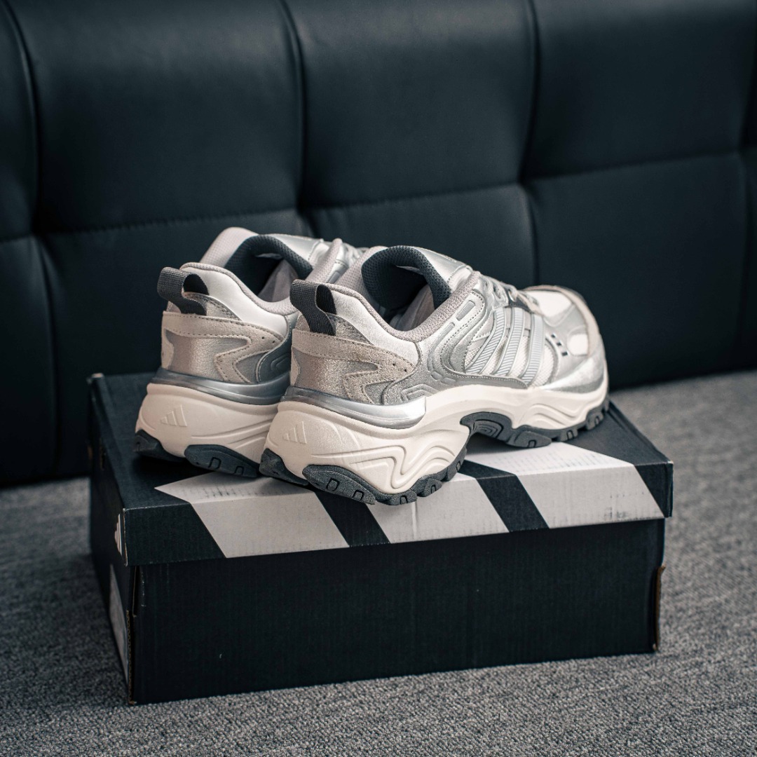 아디다스 아디다스 SHAD 상품 번호: JQ7622