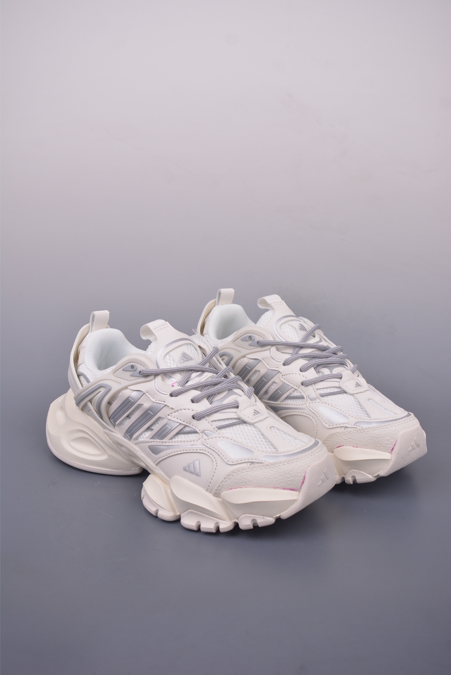 아디다스 벤토 XL 상품 번호: IH1584