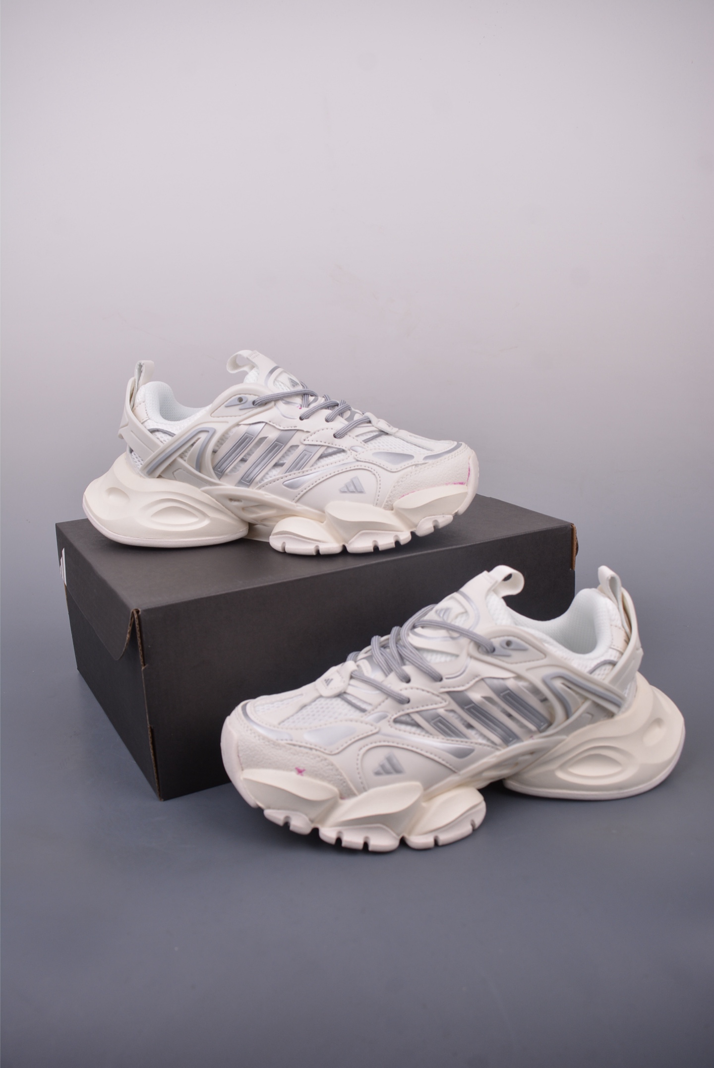 아디다스 벤토 XL 상품 번호: IH1584