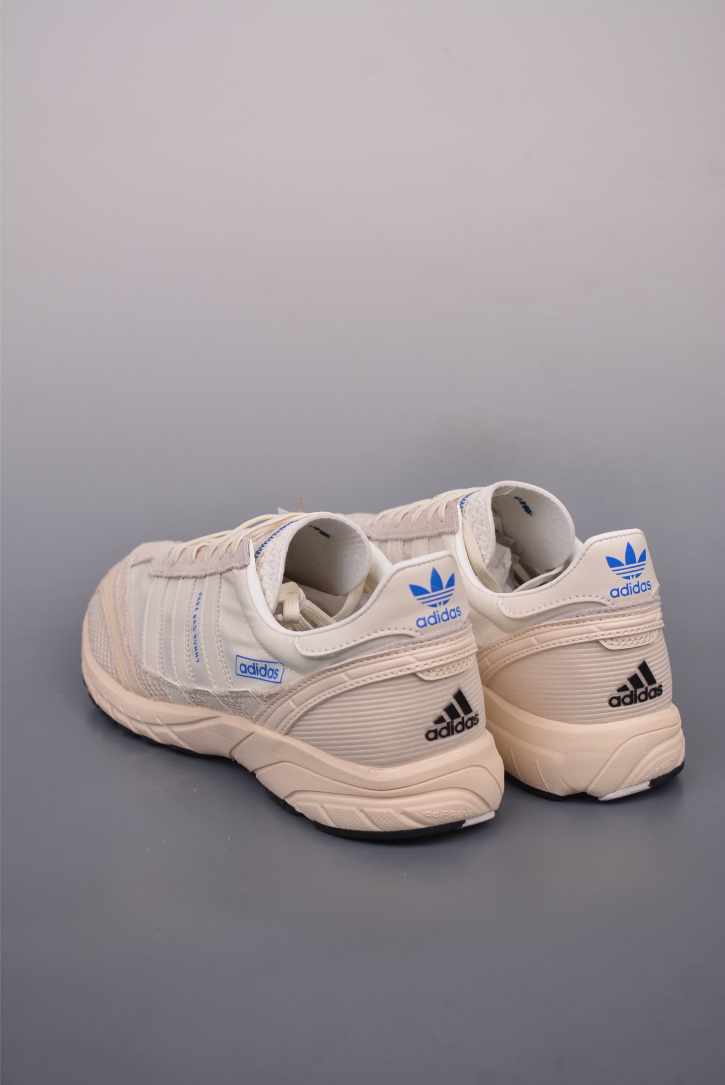 배드 버니 x 광고 상품 번호: JP8816