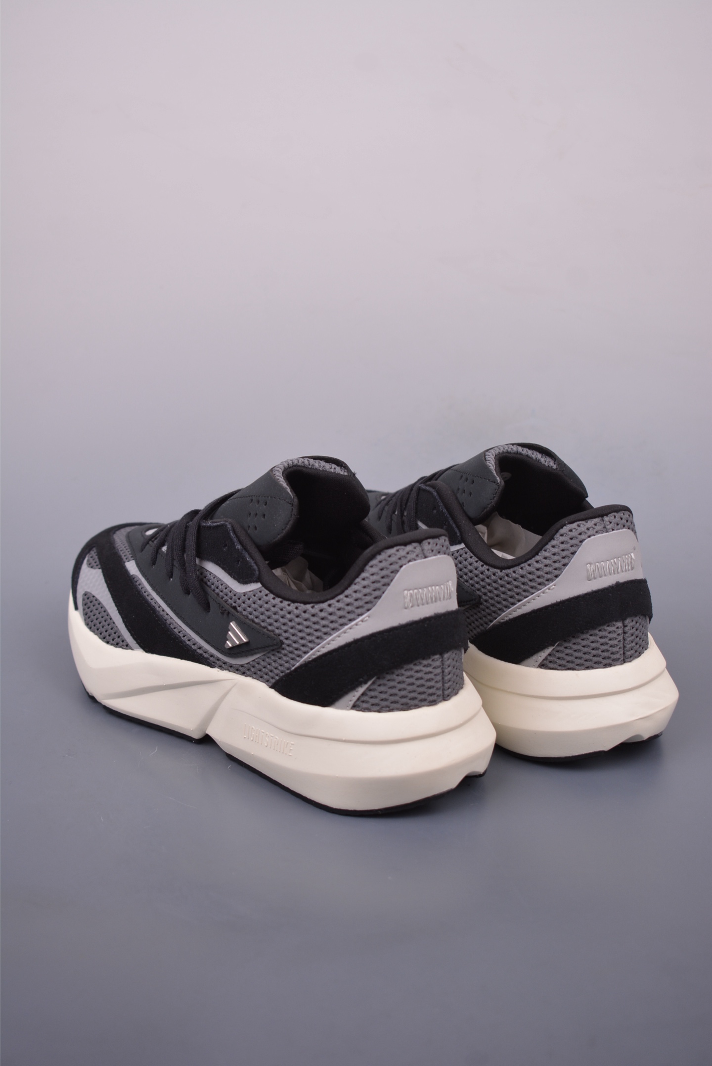 아디다스 라이트블라 상품 번호: JH9656