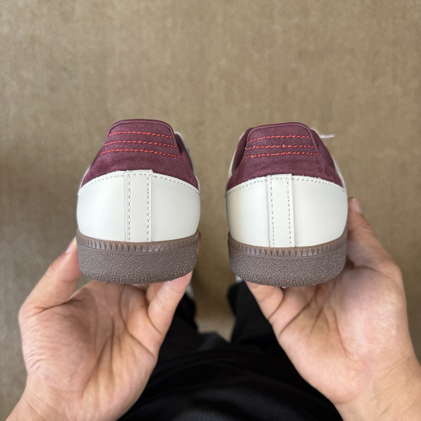 아디다스 상품 번호: ID1482