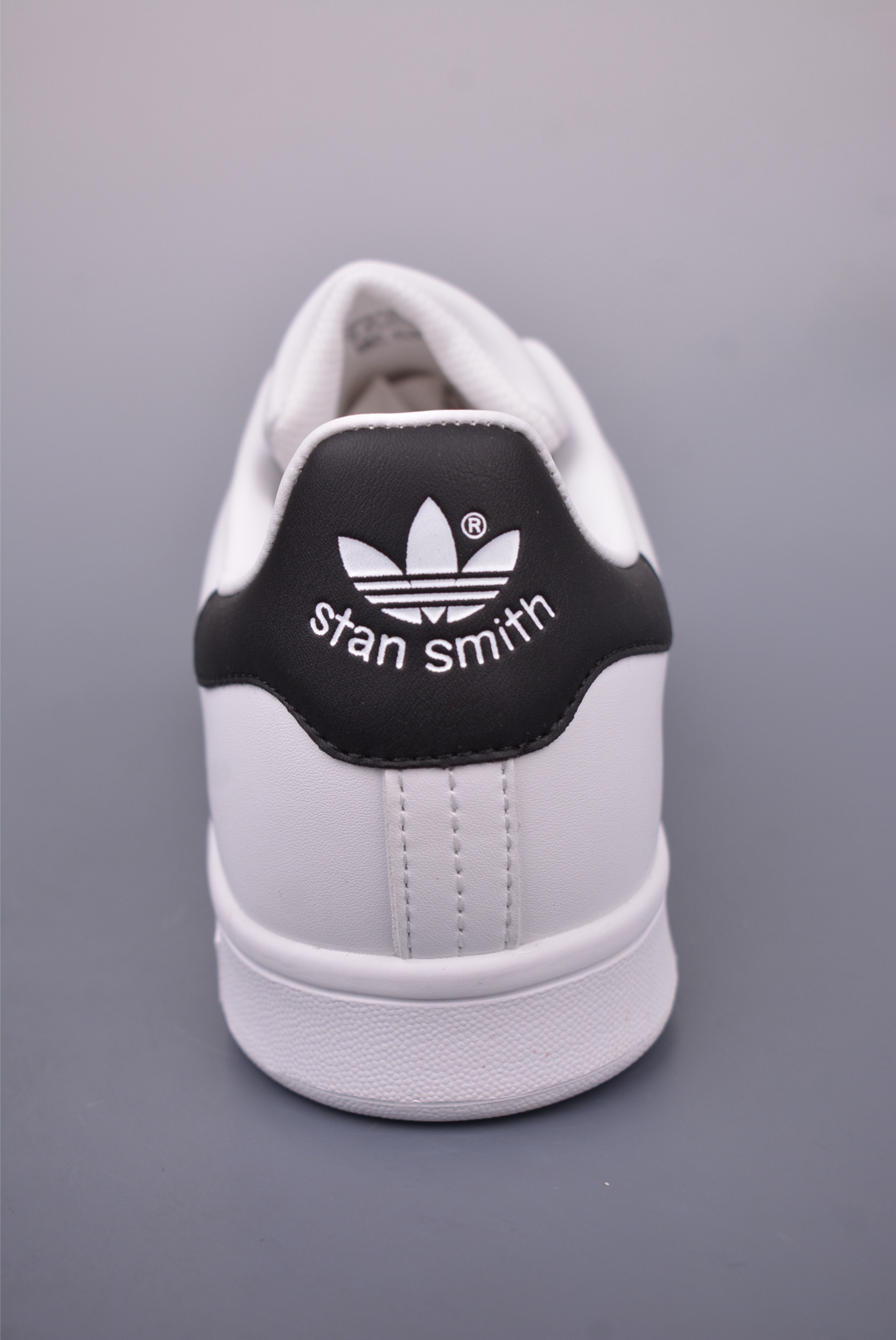 아디다스 스탠 스미 상품 번호: M20323