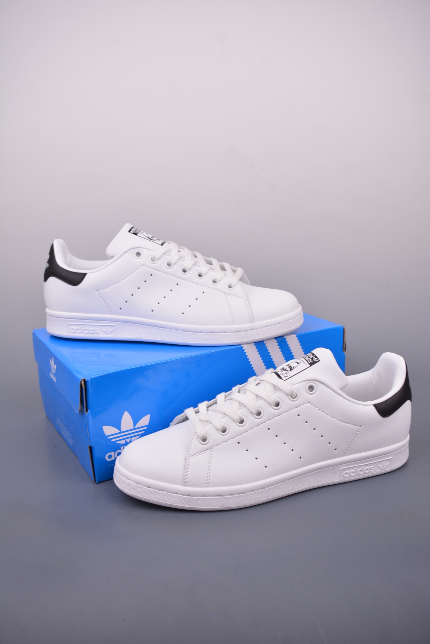 아디다스 스탠 스미 상품 번호: M20323