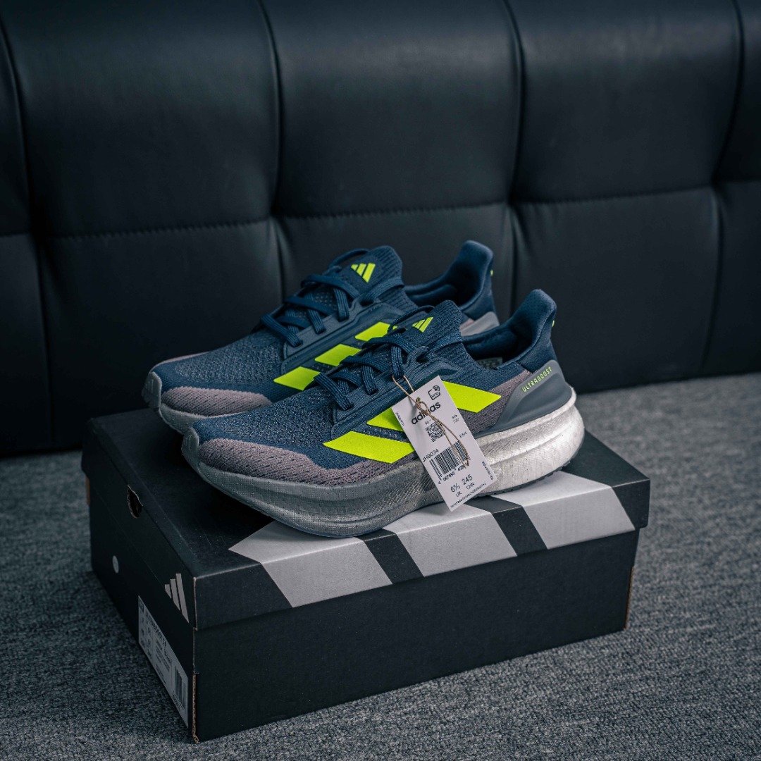 아디다스 아디다스 울트라 상품 번호: JH9034