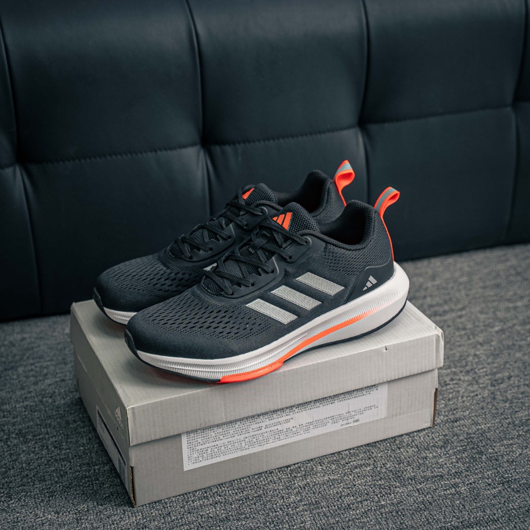 아디다스 오리지널 상품 번호: AQ0885