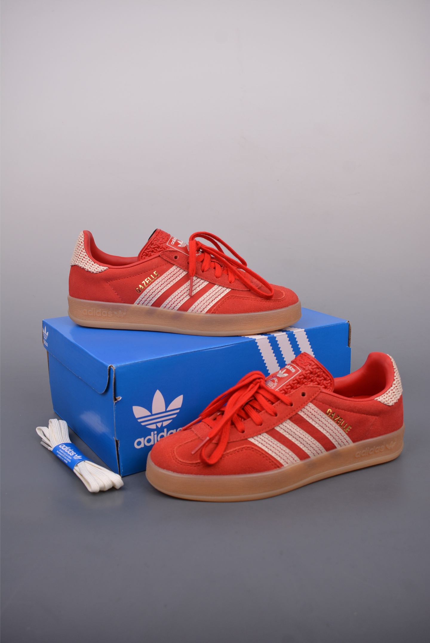 아디다스 오리지널 상품 번호 JI2756