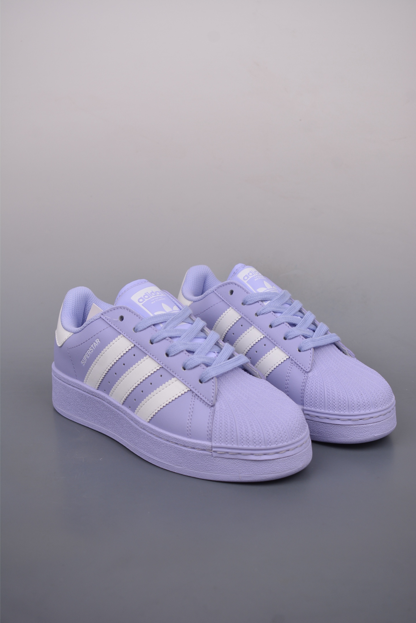 아디다스 오리지널 상품 번호: ID5735