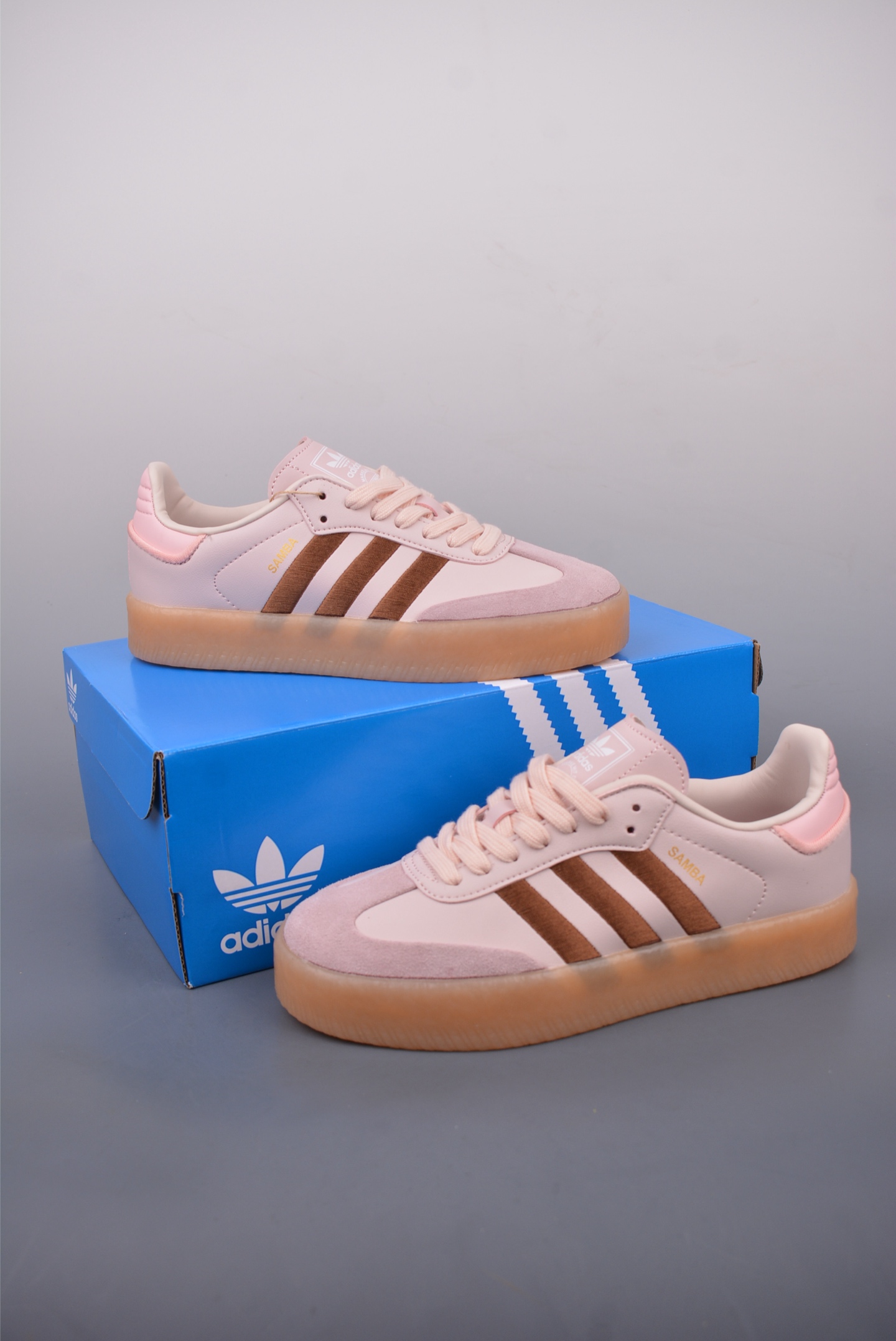 아디다스 클로버 삼바 상품 번호: ID3737