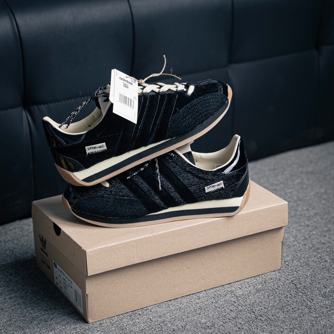 아디다스 오리지널 상품 번호: JH9010