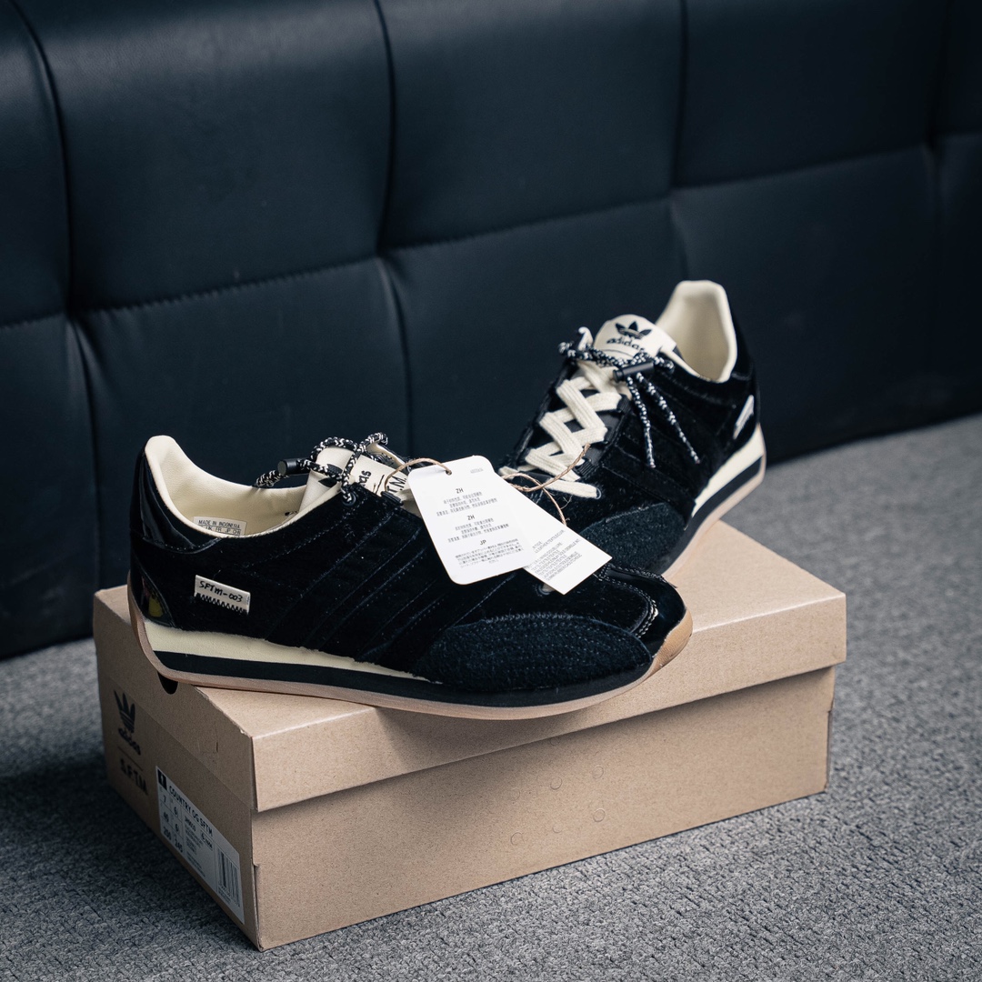 아디다스 오리지널 상품 번호: JH9010