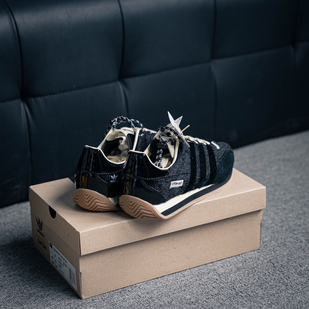 아디다스 오리지널 상품 번호: JH9010