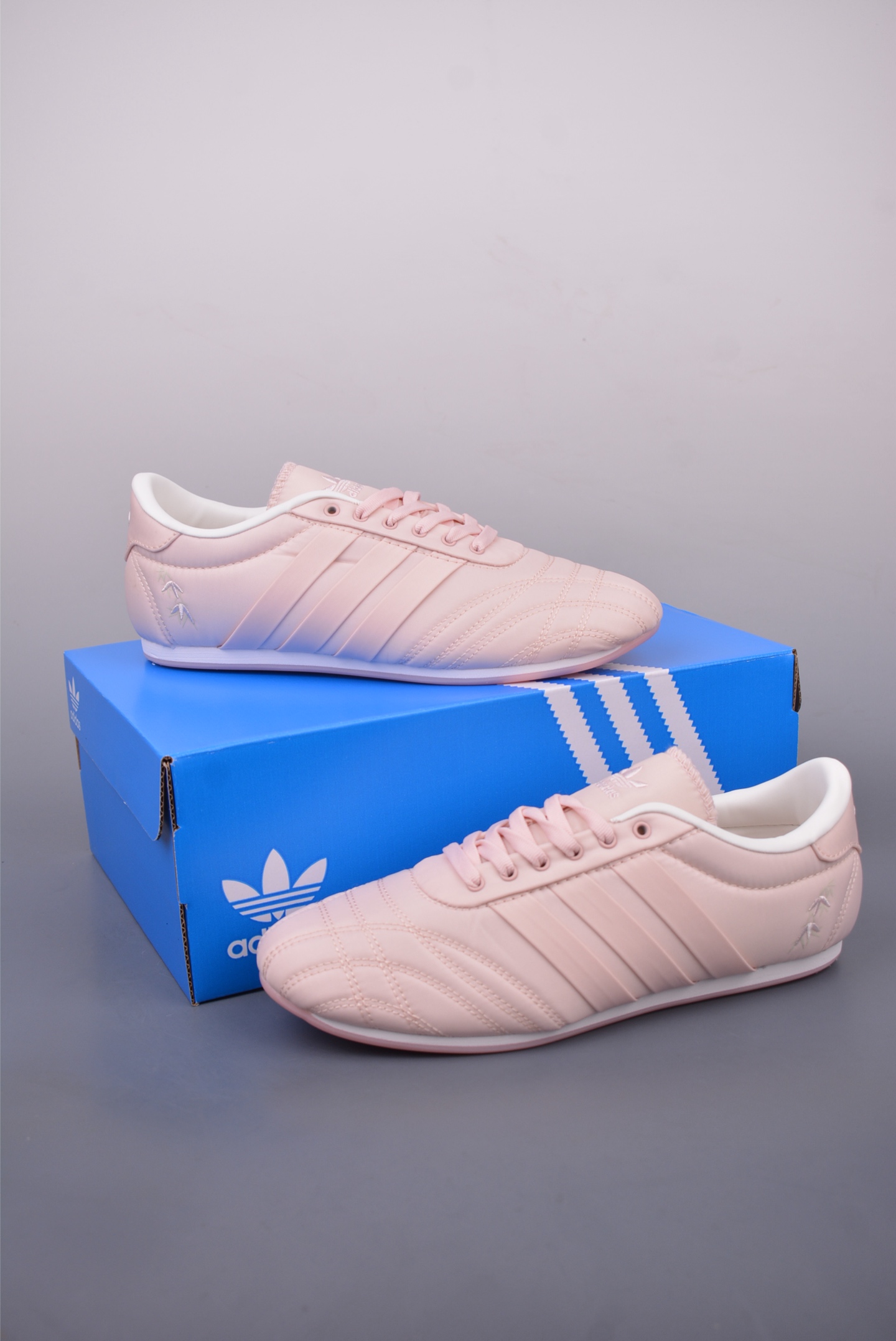 아디다스 오리지널 상품 번호: JR3955