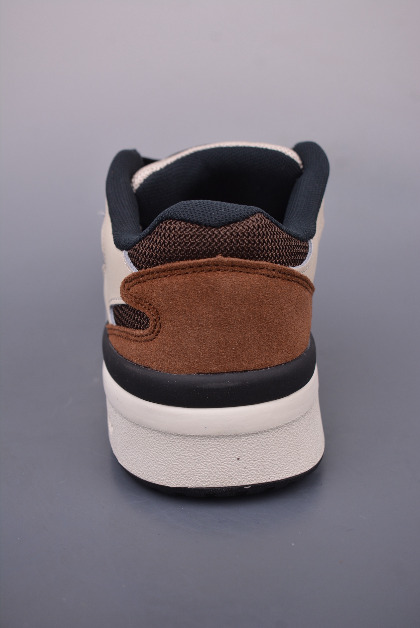 아디다스 오리지널 상품 번호: JS3160