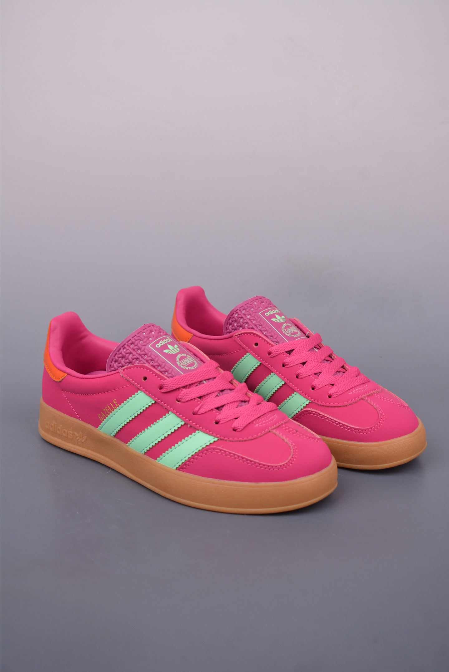 아디다스 오리지널 상품 번호: JI2718