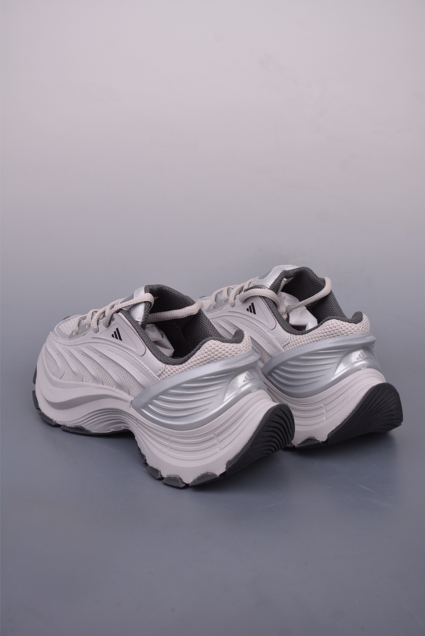 아디다스 벤토 XL 상품 번호: JS1501