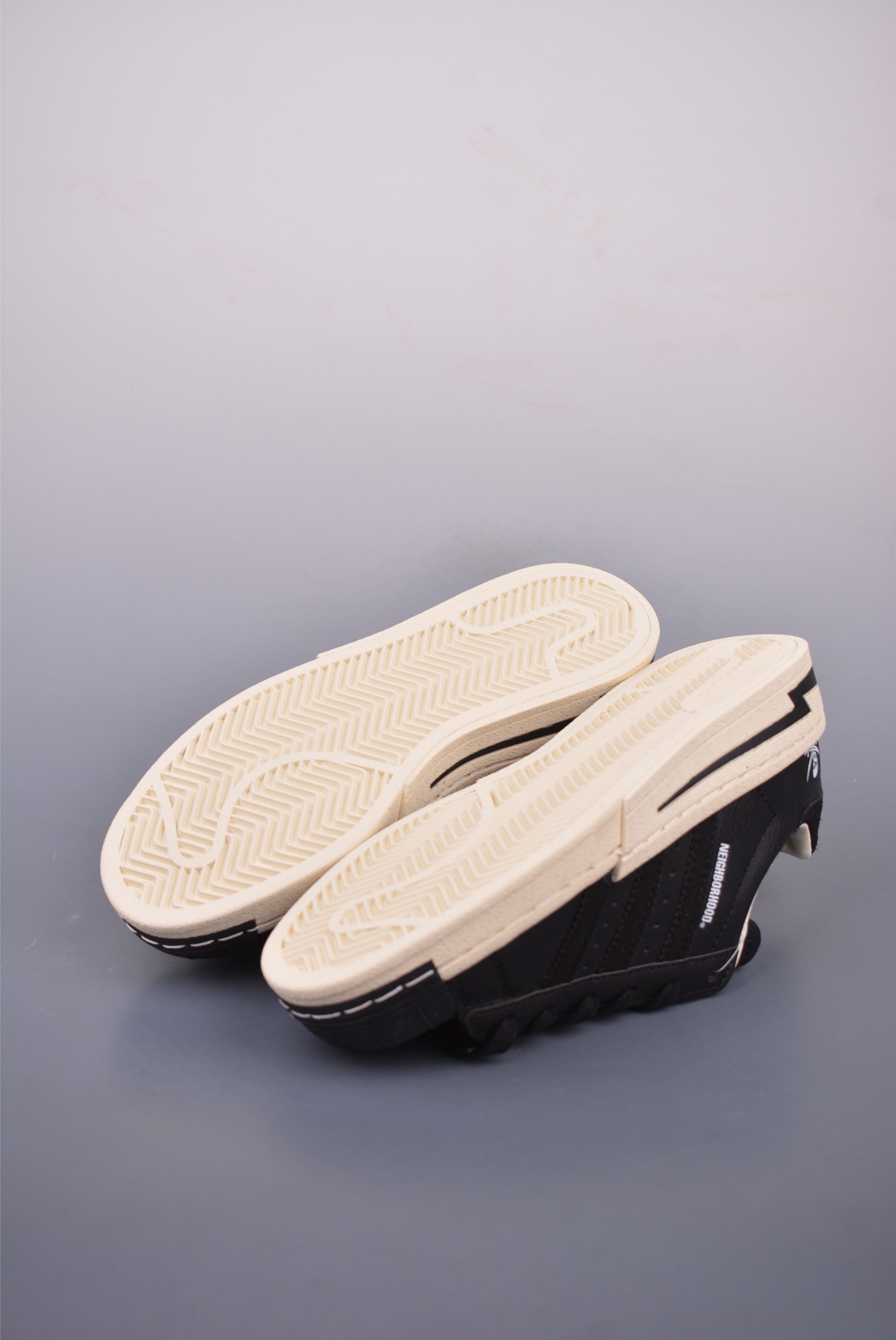 아디다스 오리지널 상품 번호: IE6116