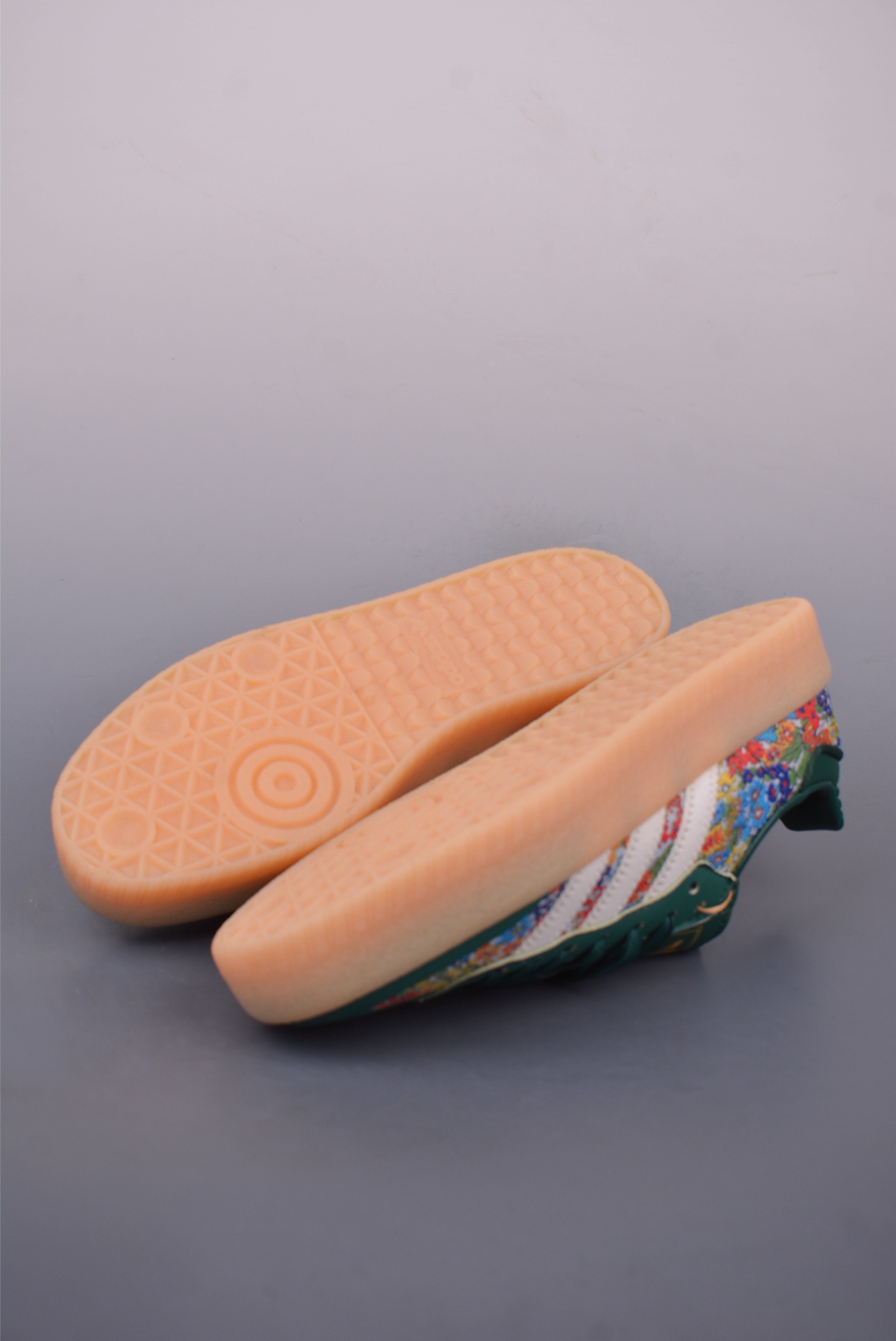 아디다스 샴록 삼바 상품 번호: JH7289