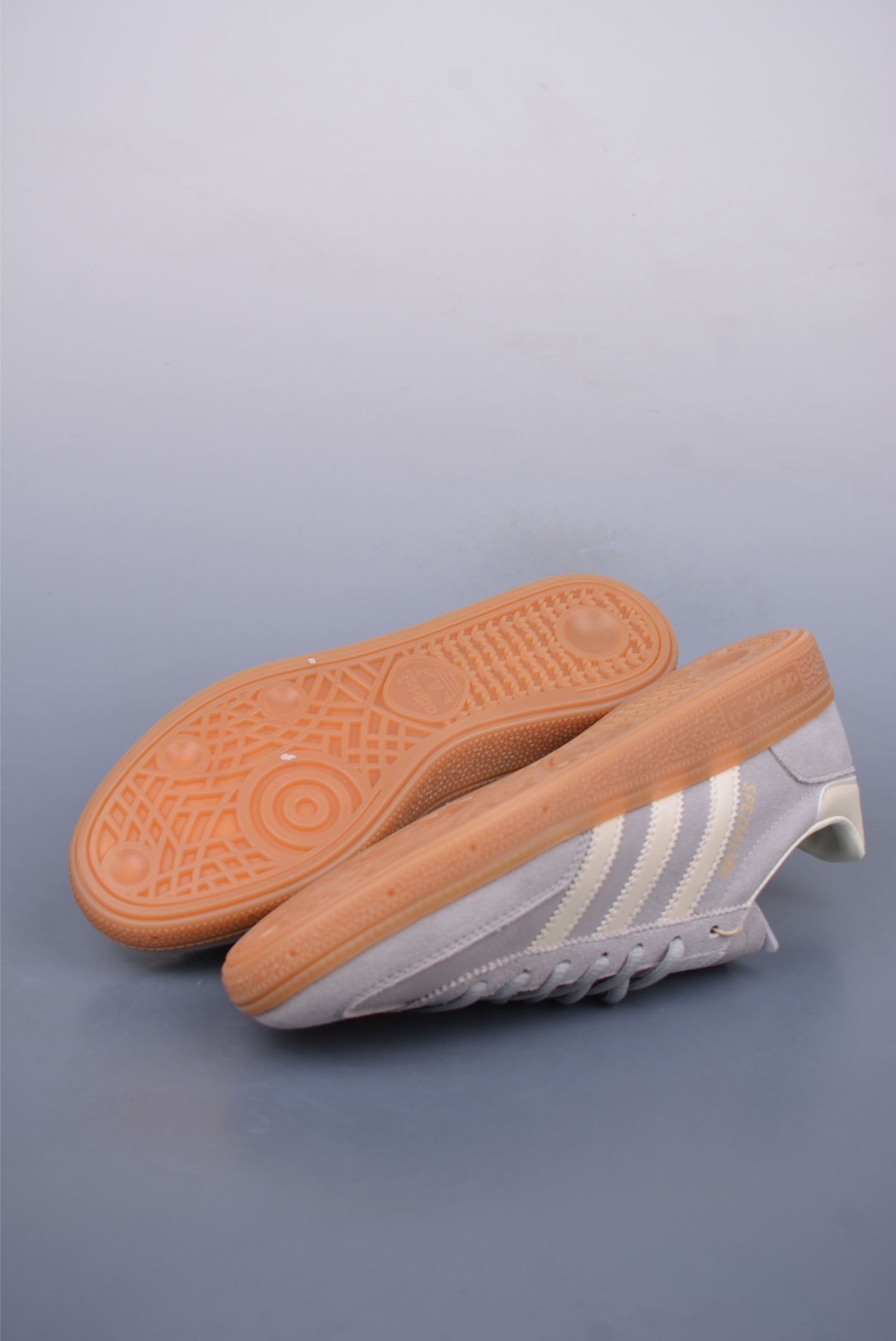 아디다스 핸드볼 상품 번호: IF7086