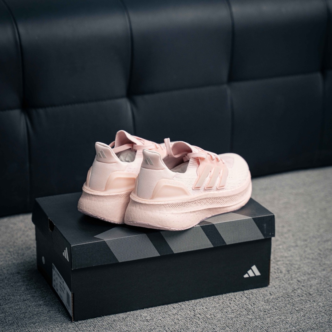 아디다스 아디 울트라 상품 번호: ID8845