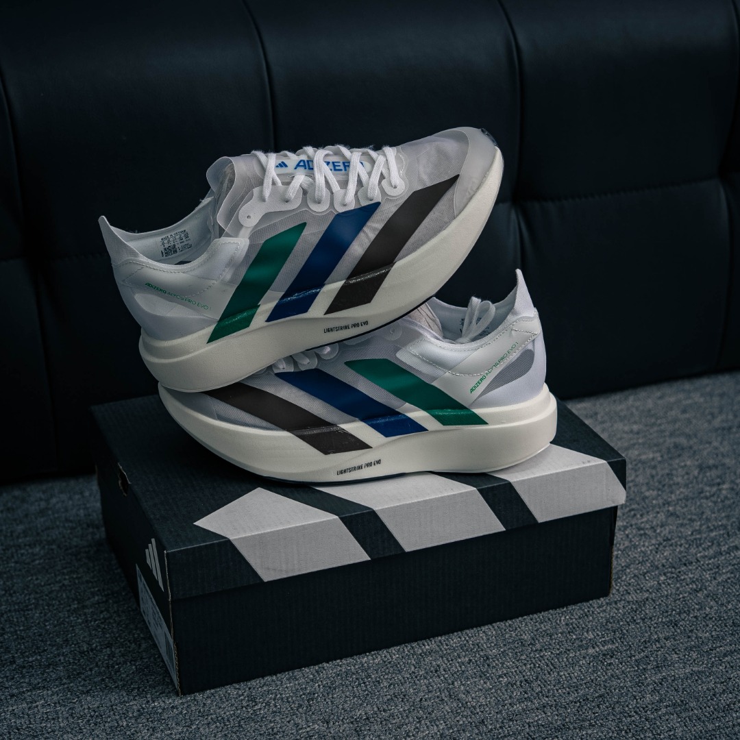 아디다스 아디다스 ADI 상품 번호: JQ3642