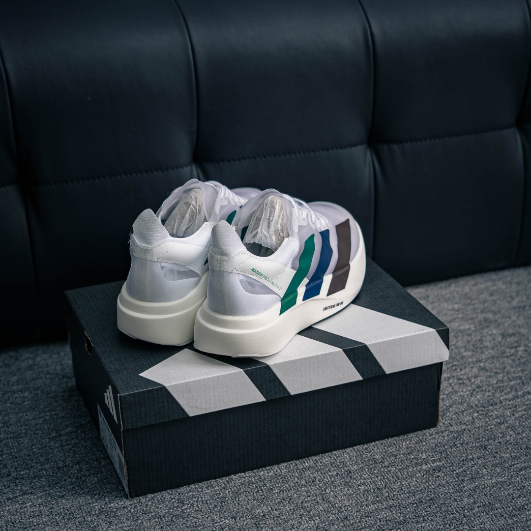 아디다스 아디다스 ADI 상품 번호: JQ3642