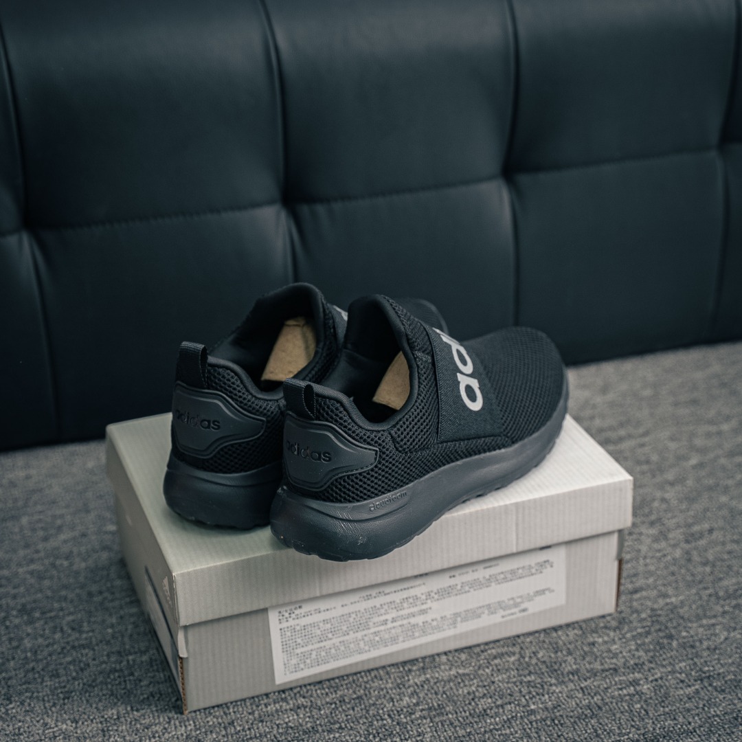 아디다스 아디다스 라이트 상품 번호: H04828