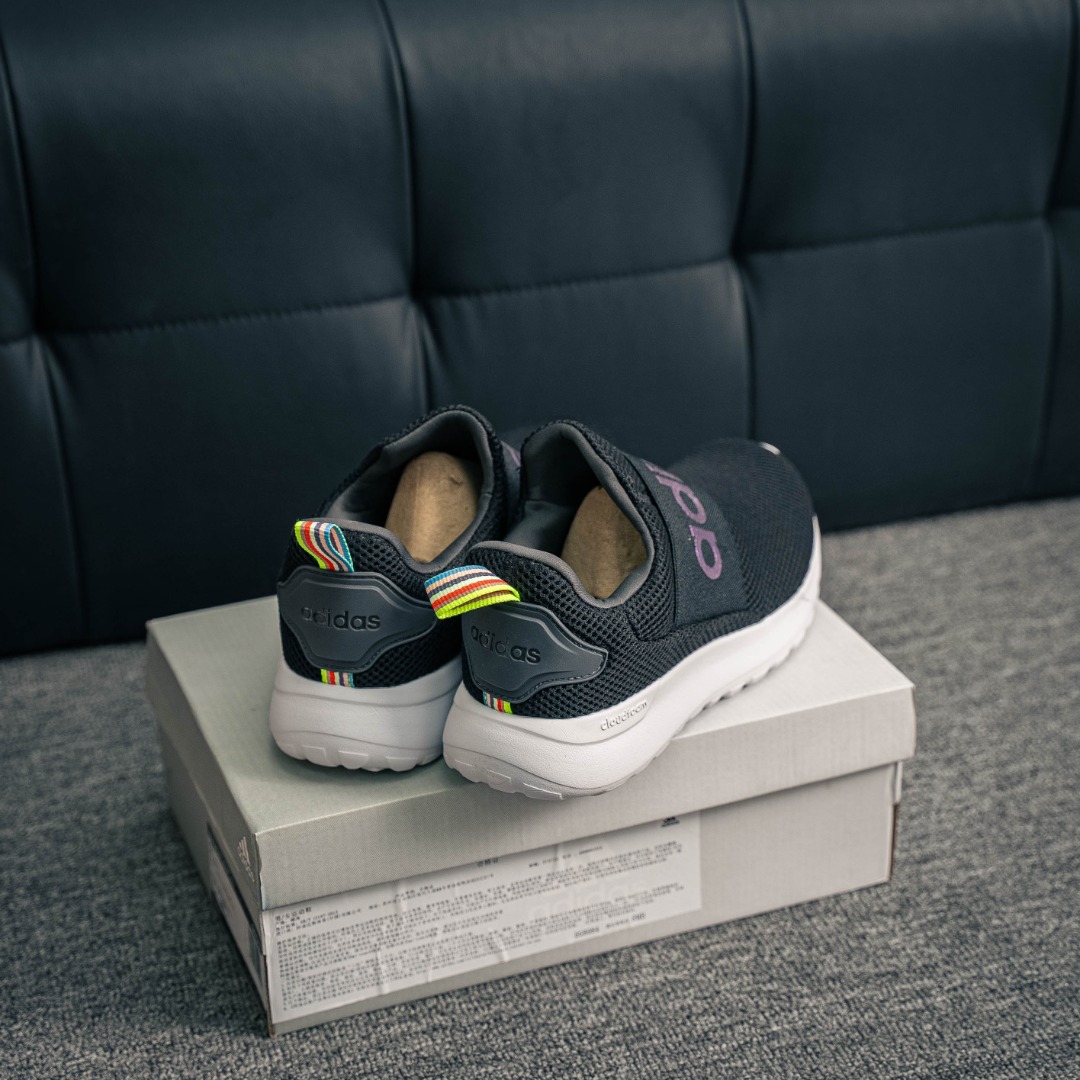 아디다스 아디다스 라이트 상품 번호: GX4313