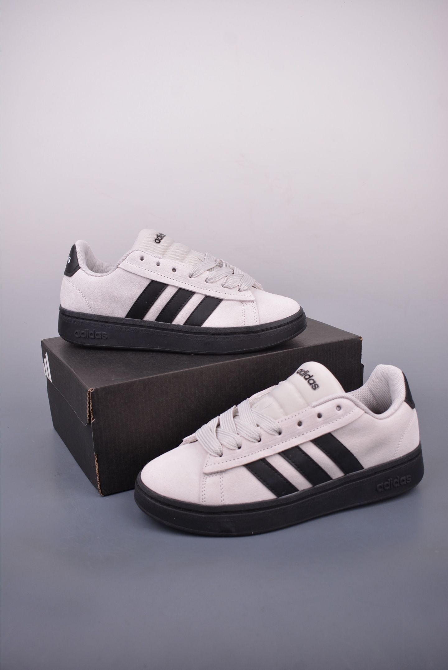 아디다스 그랜드 코 상품 번호: JH1267