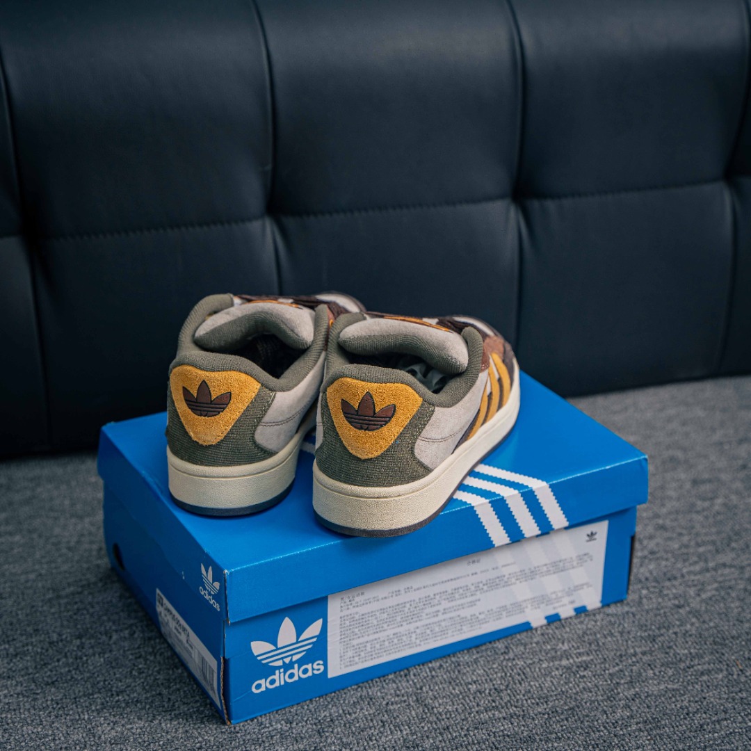 아디다스 오리지널 상품 번호 JR8047