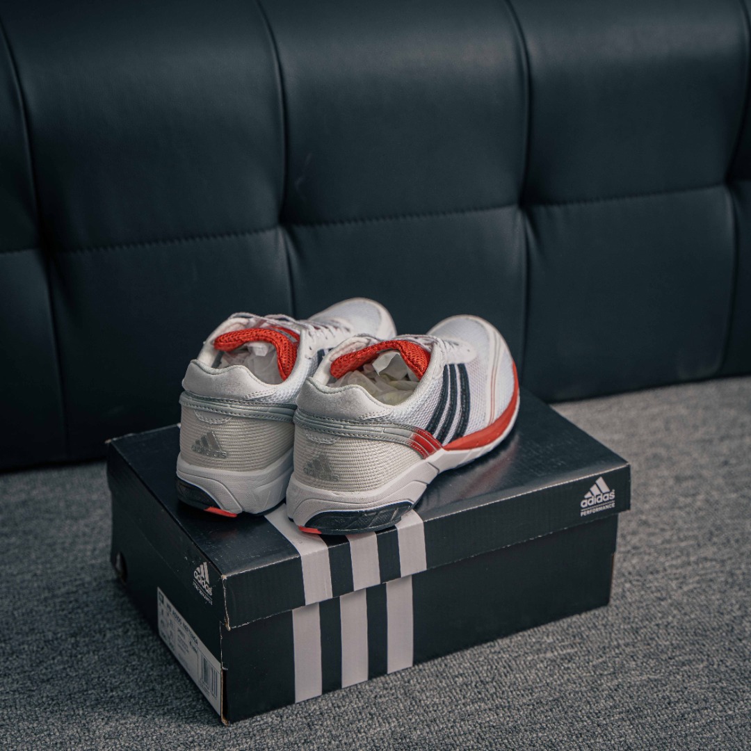 아디다스 아디오스 네 상품 번호: JH9972