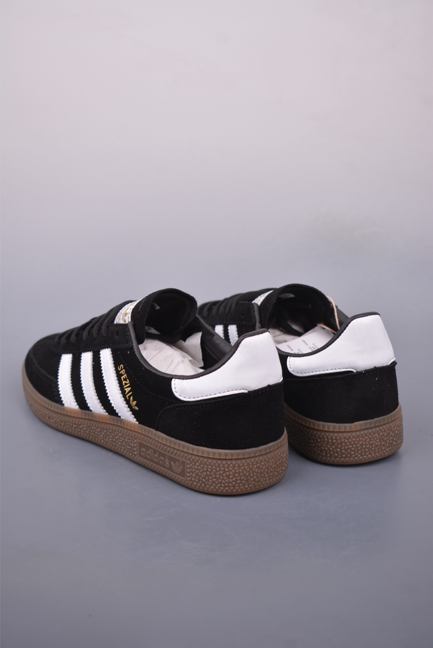 아디다스 핸드볼 상품 번호: DB3021