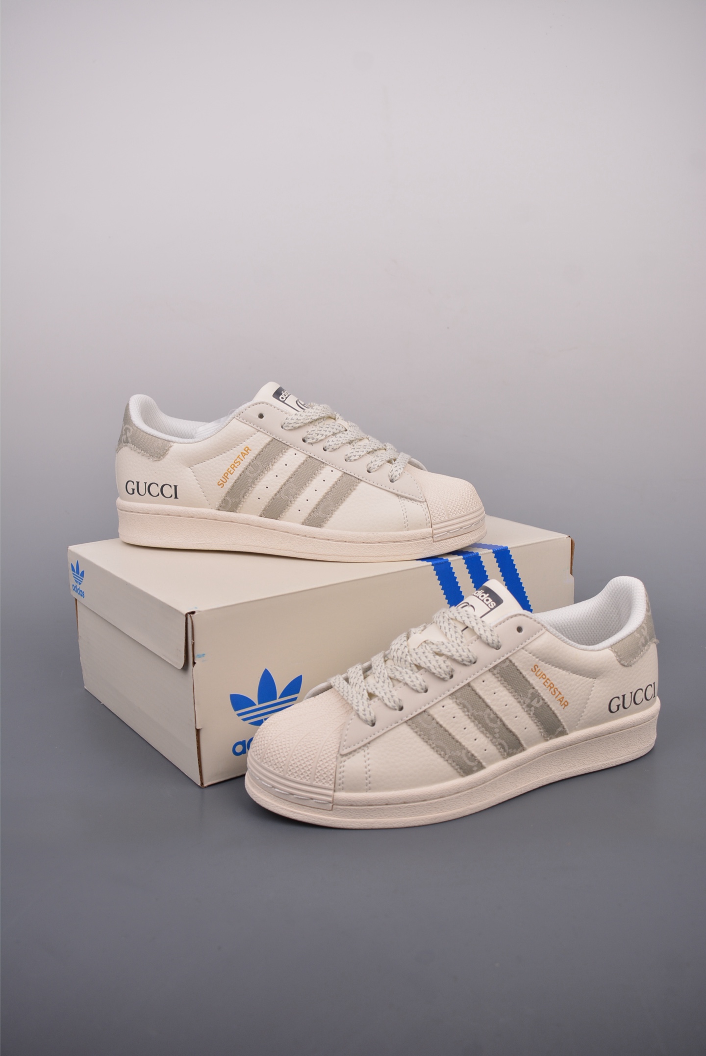 아디다스 오리지널 상품 번호: BZ2511