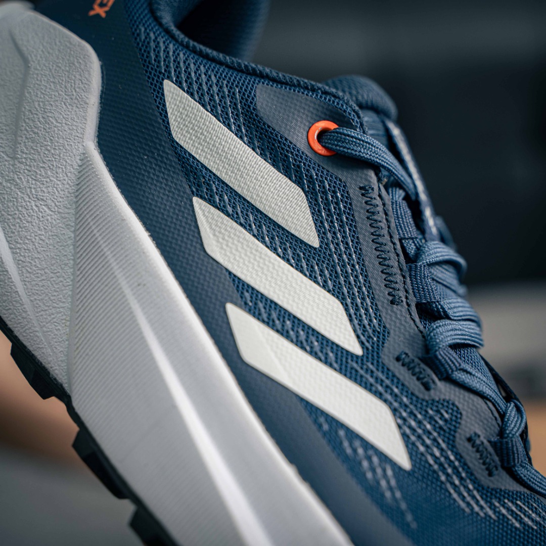 아디다스 테렉스 F 상품 번호: IH5149