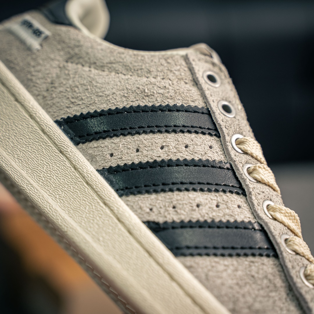 아디다스 오리지널 상품 번호: JQ0958