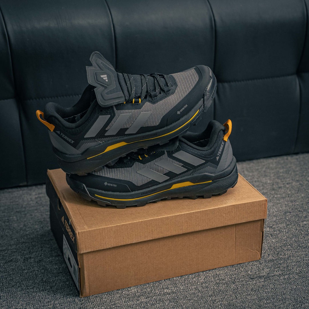 테렉스 스카이체이스 상품 번호: IE9903