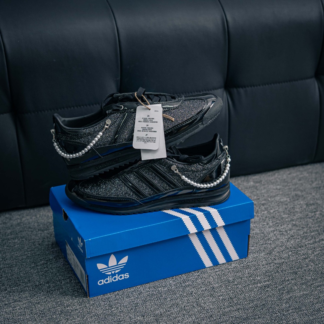 아디다스 오리지널 상품 번호: JQ215