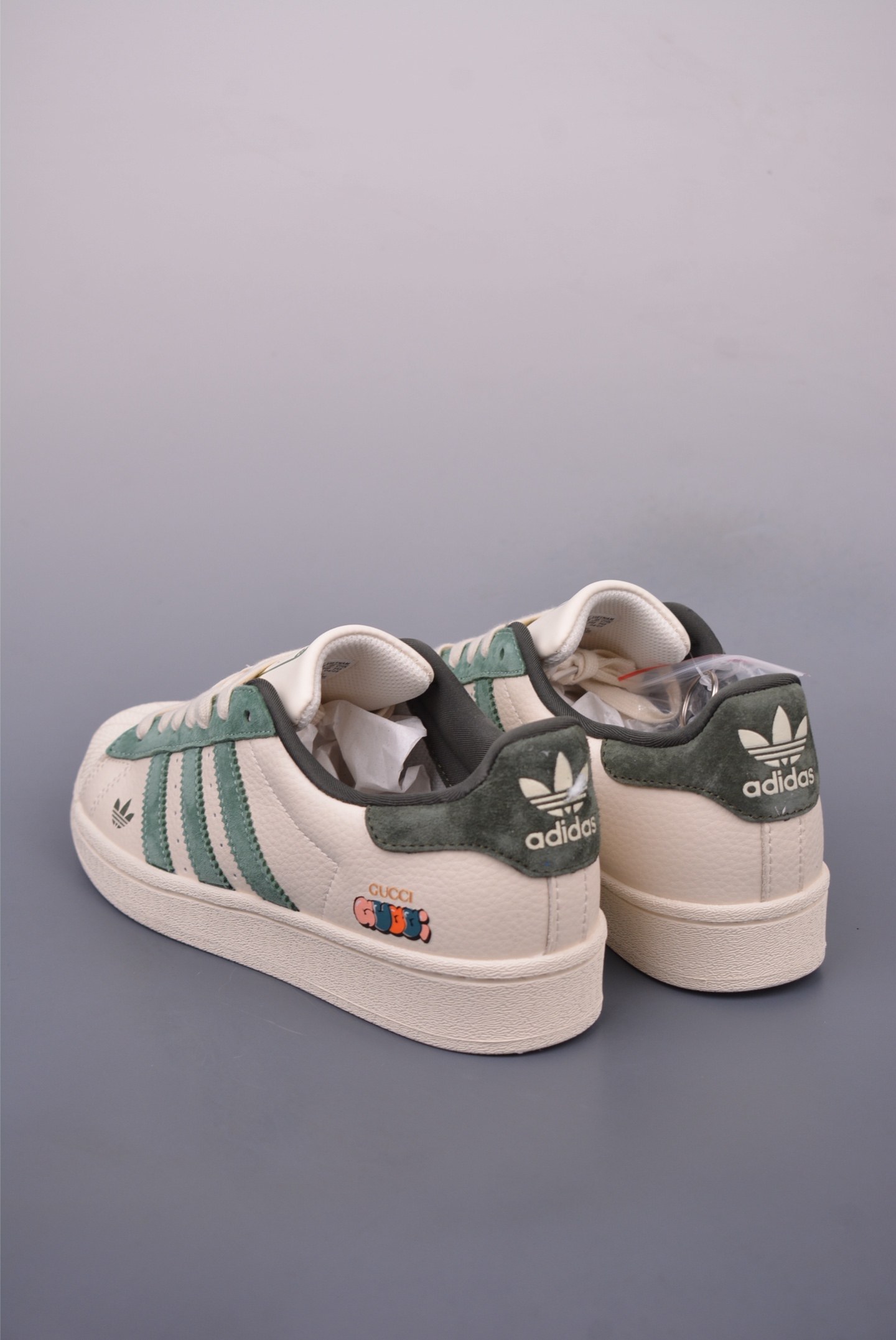 아디다스 오리지널 상품 번호: SX0001