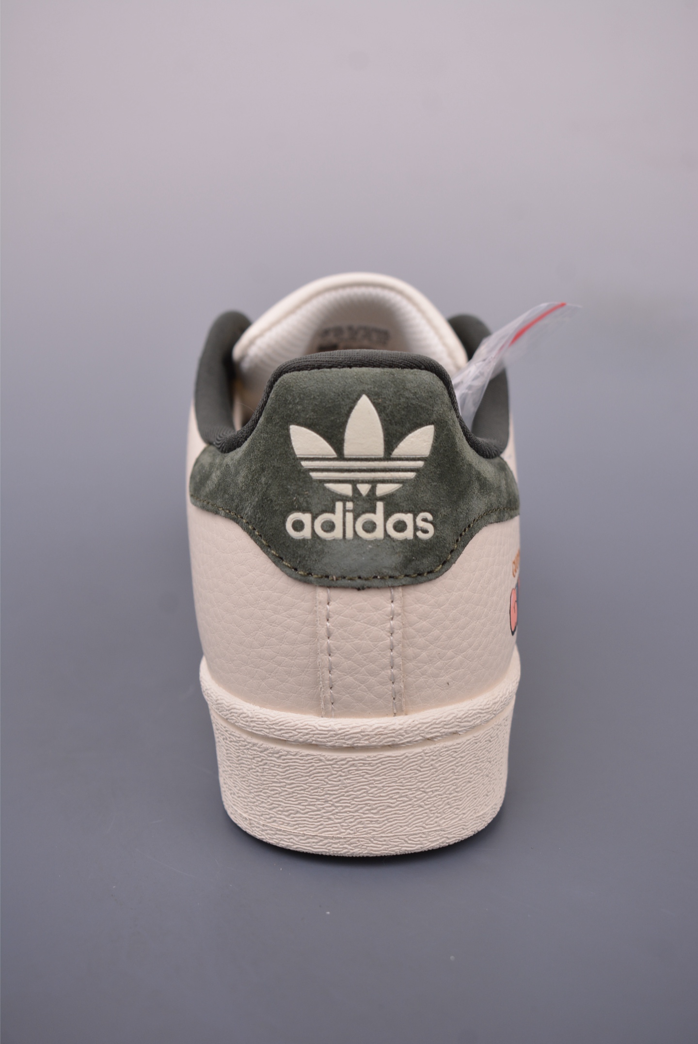 아디다스 오리지널 상품 번호: SX0001