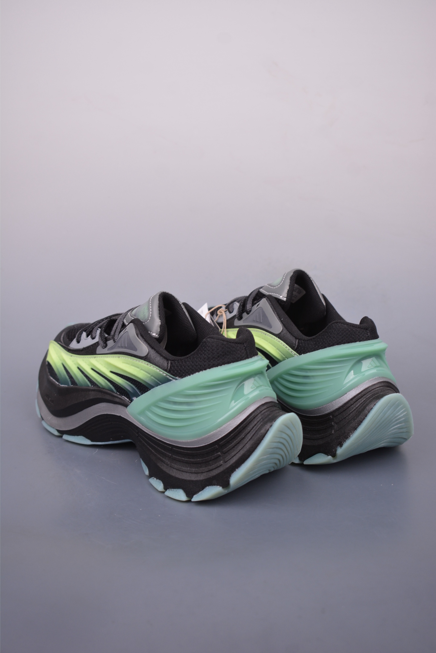 아디다스 벤토 XL 상품 번호: JQ6211