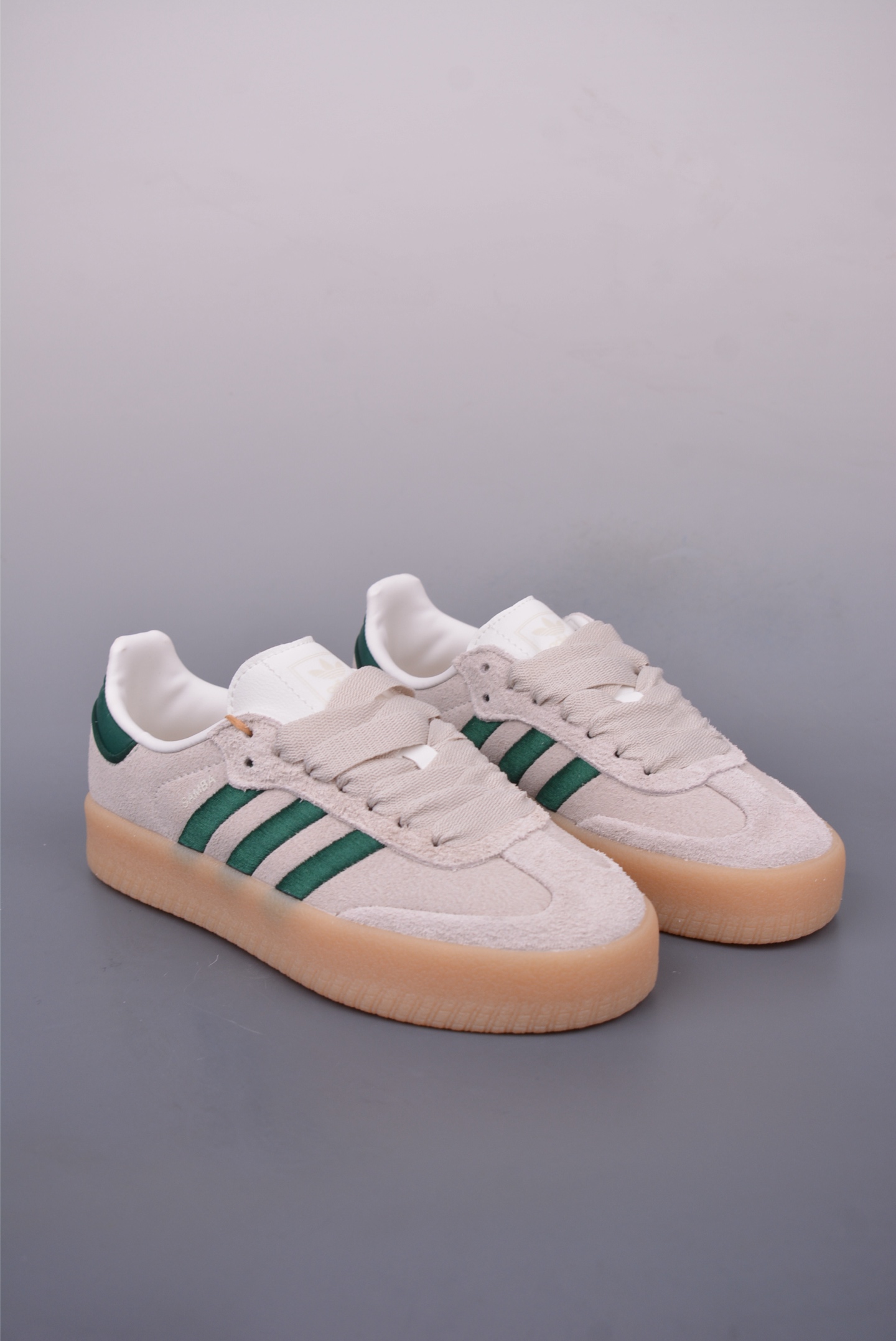 아디다스 클로버 삼바 상품 번호: JQ0255