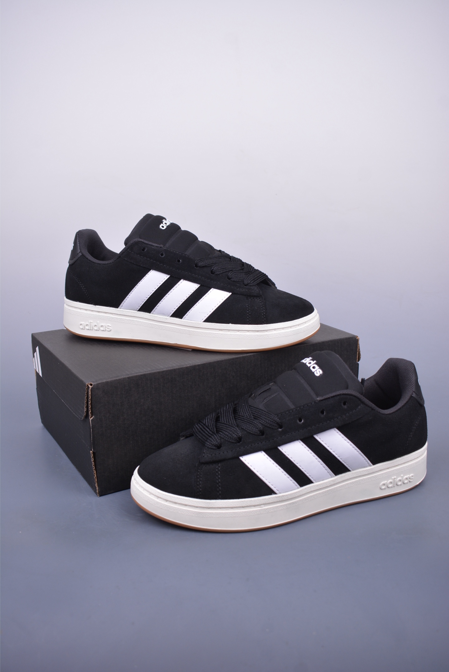 아디다스 그랜드 CO 상품 번호: JR0543