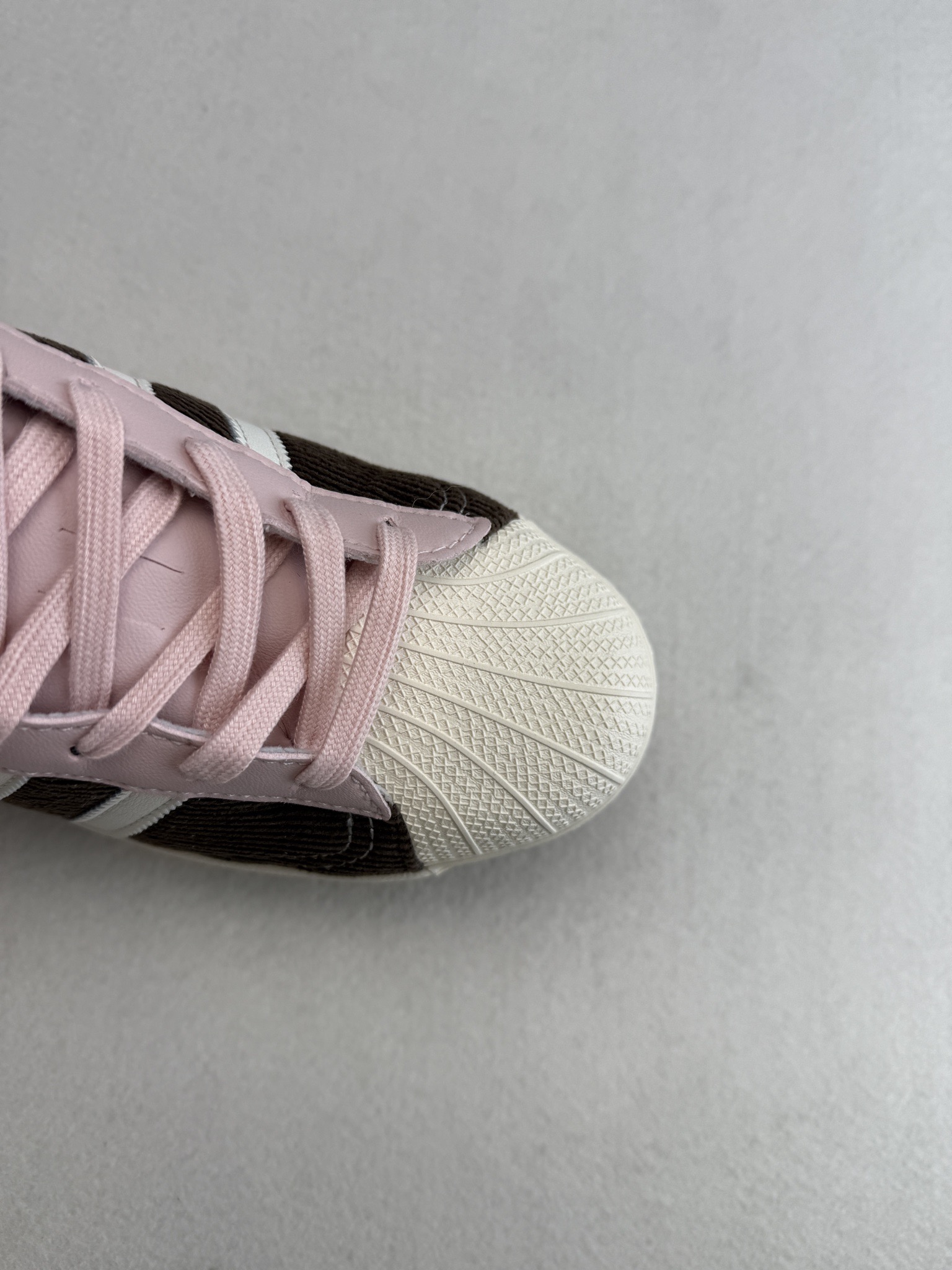 아디다스 아디다스 샴록 O 상품 번호: IG2153