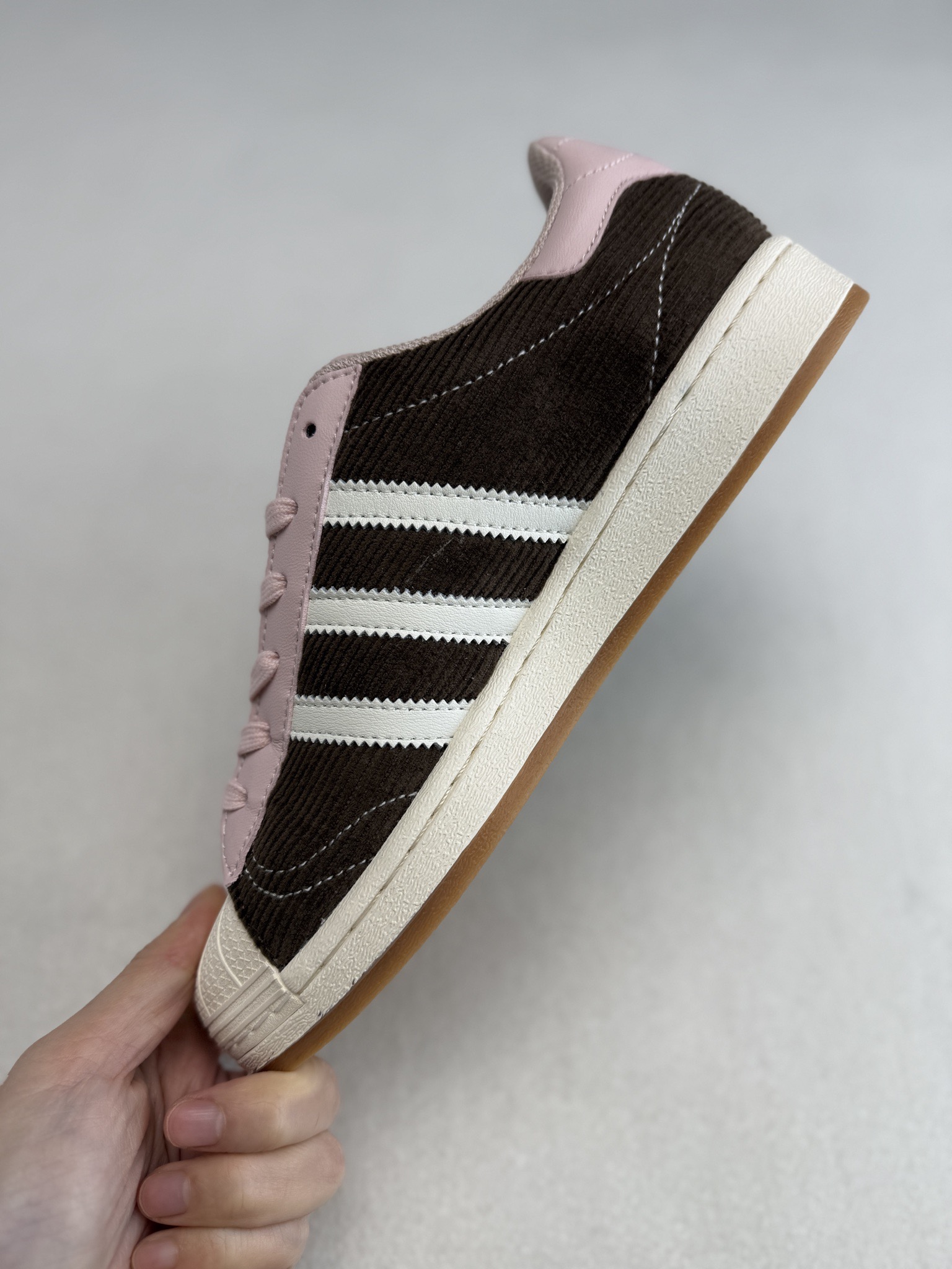 아디다스 아디다스 샴록 O 상품 번호: IG2153