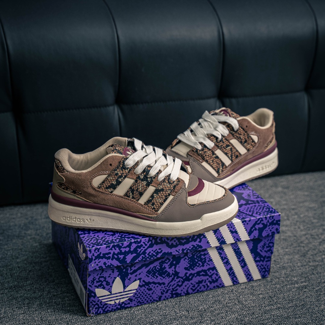 아디다스 포럼 20 상품 번호: JS3157