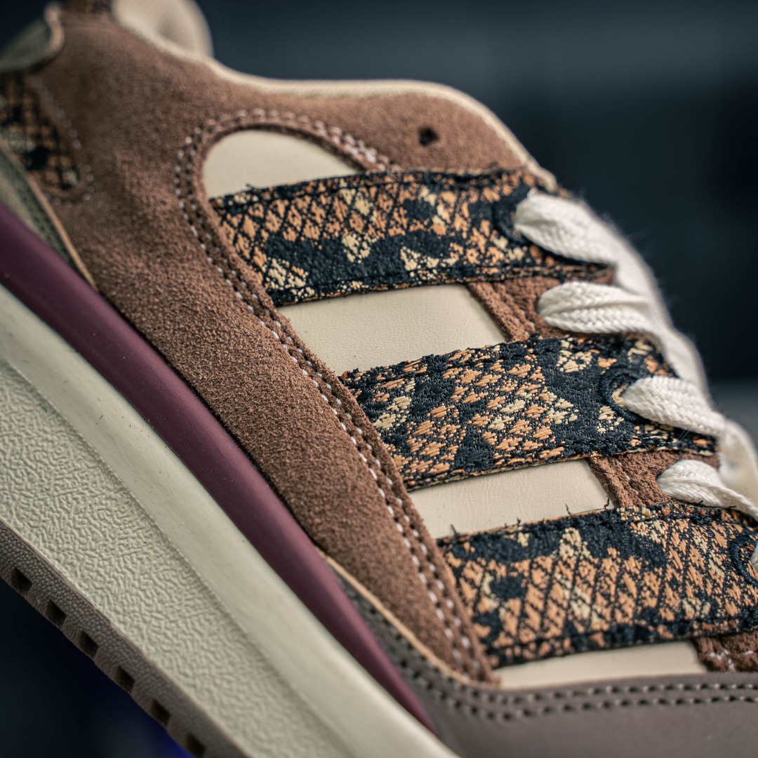 아디다스 포럼 20 상품 번호: JS3157