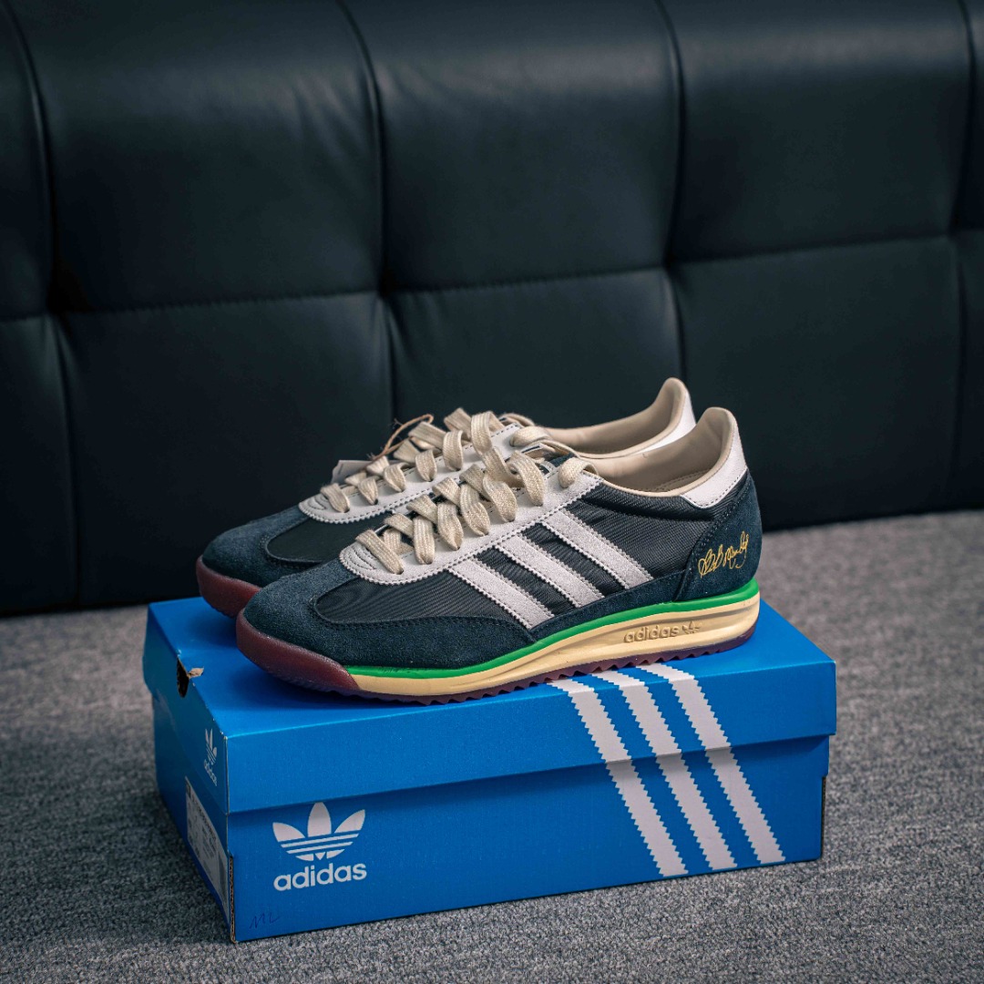 아디다스 오리지널 상품 번호: JR7973