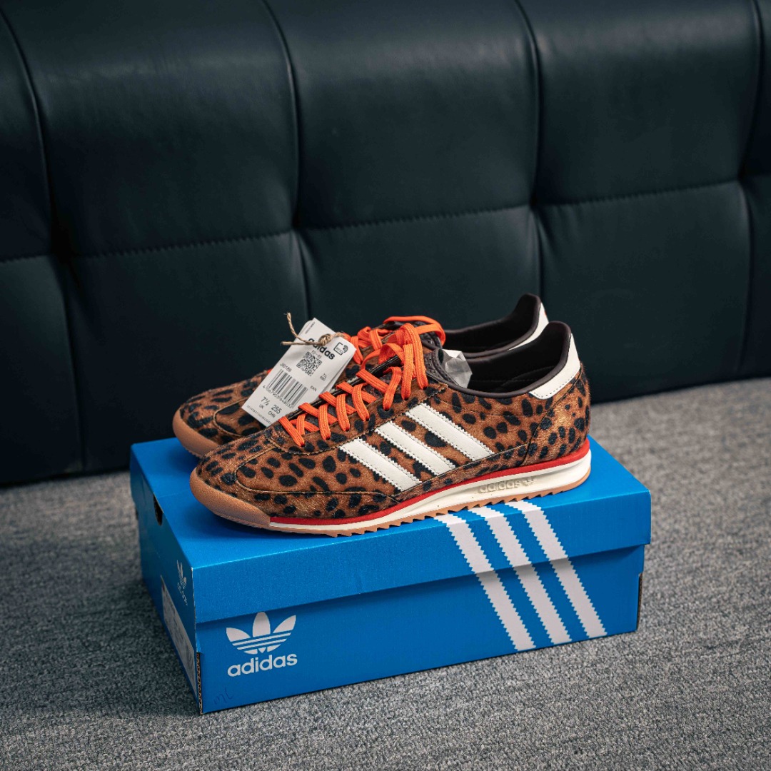 아디다스 오리지널 상품 번호: JI0189