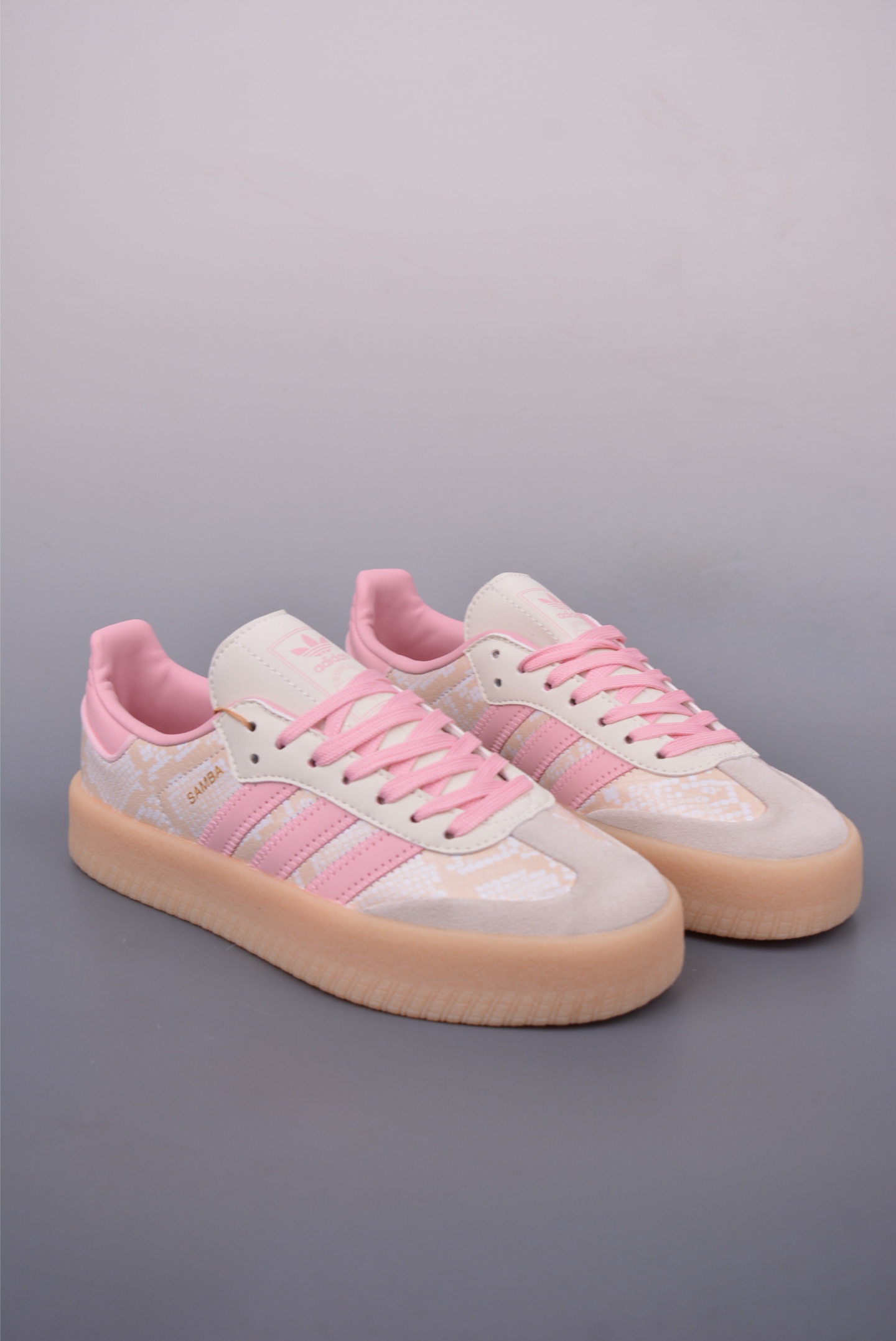 아디다스 클로버 삼바 상품 번호: JQ0258