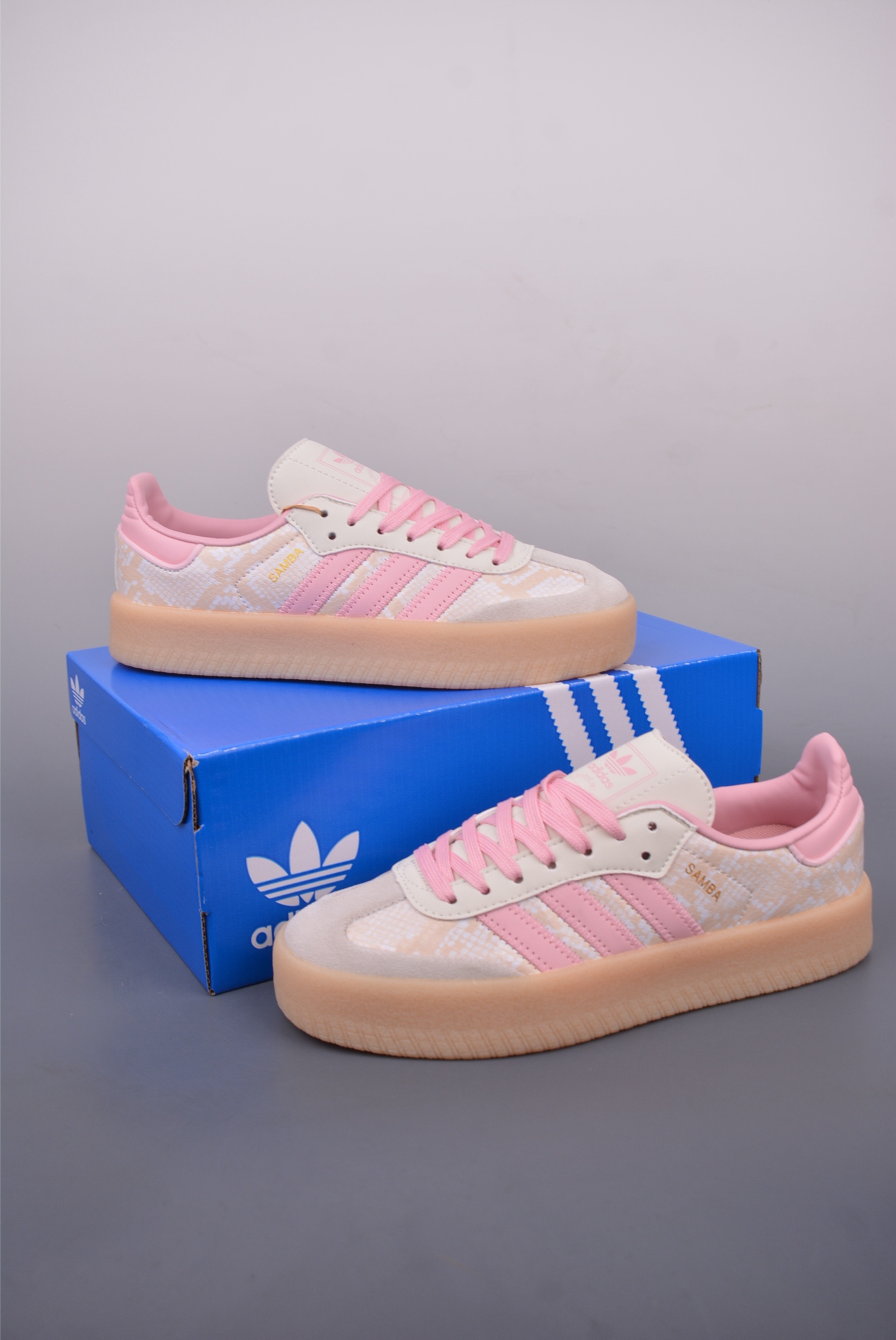 아디다스 클로버 삼바 상품 번호: JQ0258